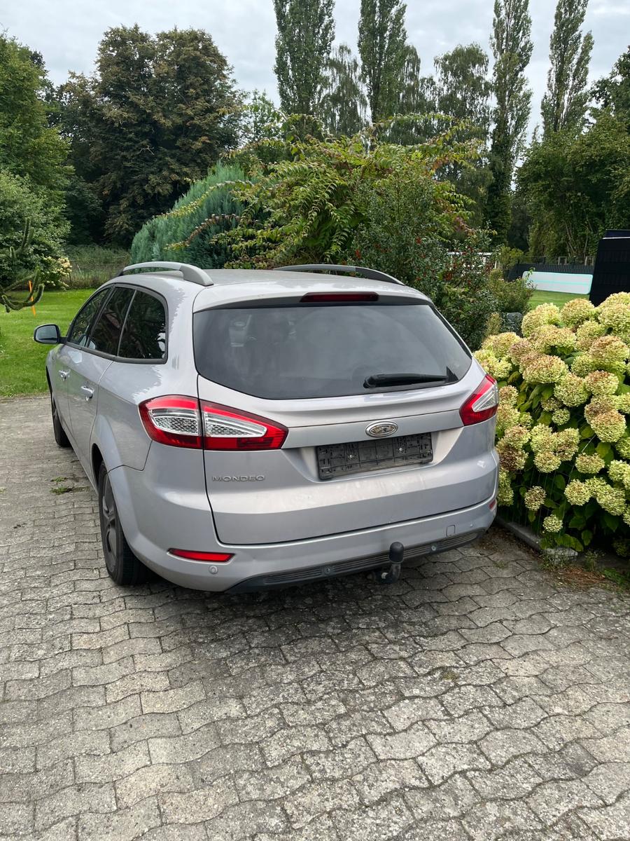 Ford Mondeo 2011 — двигун 1.560 cm³, 116 HP (85kW)