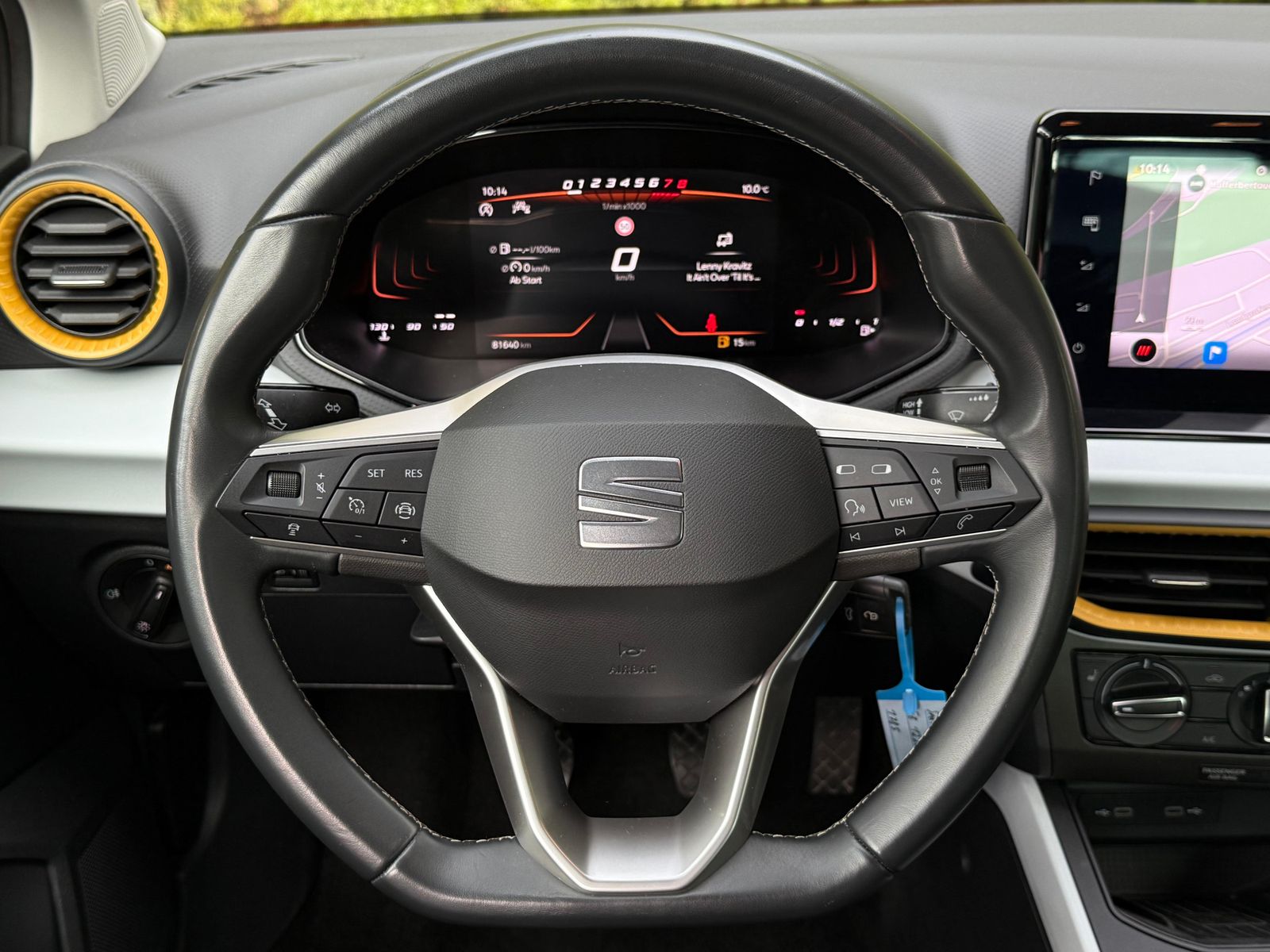 Fahrzeugabbildung SEAT Arona 1.0 TSI Style LED+NAV+SHZ+ACC+DAB+VIRT+PDC