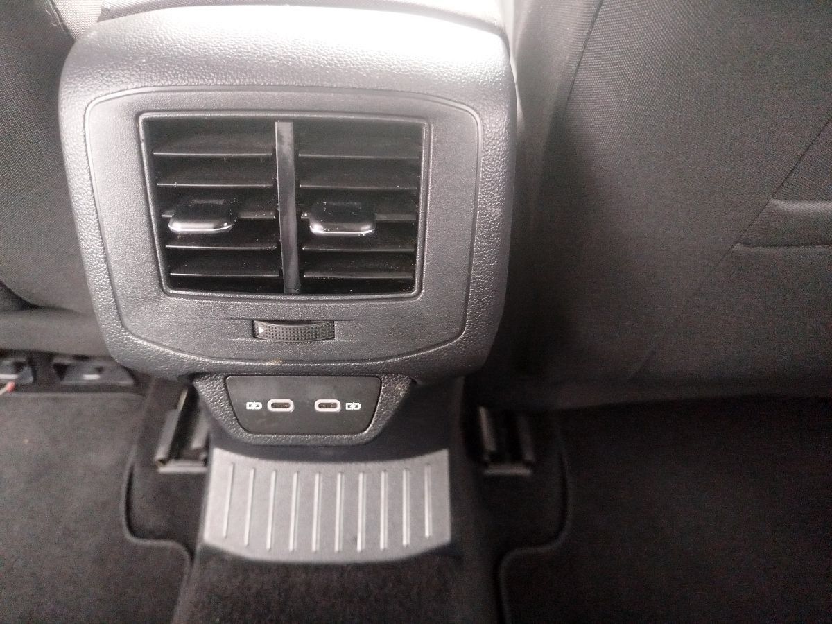 Volkswagen T-Roc - Bild 17