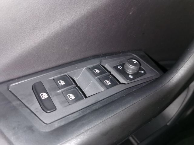 T-Roc Style 2.0 TDI DSG NAVI BT AHK Massagesitze