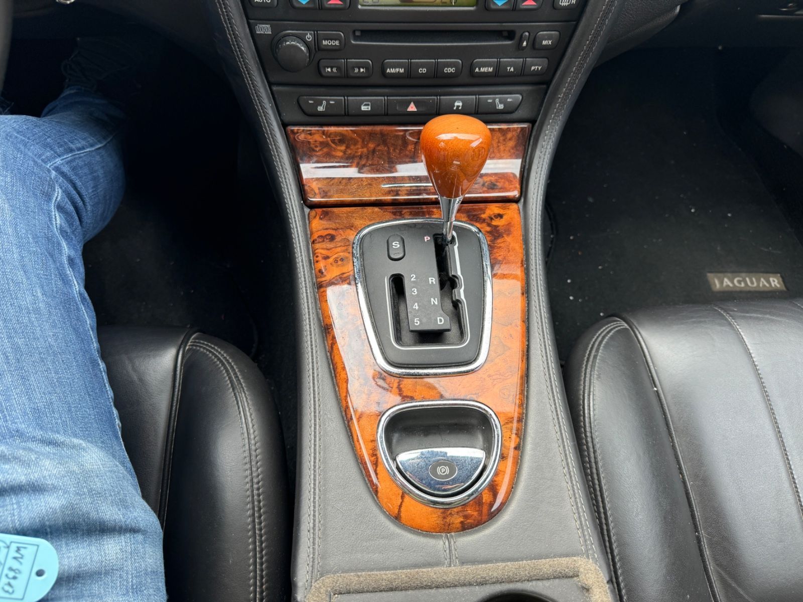 Fahrzeugabbildung Jaguar S-Type 2.7 V6 Diesel Executive Leder+Xenon+Navi