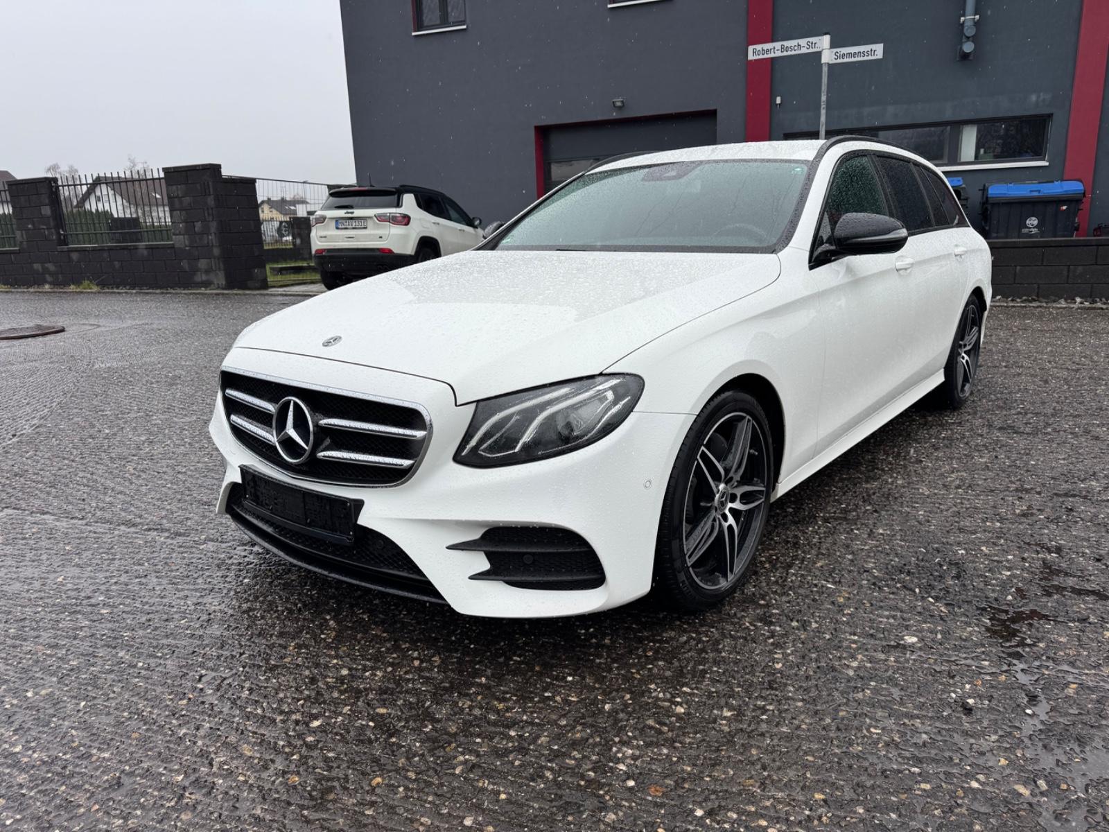 Mercedes-Benz E 220 d*AMG-Paket*Automatik*R-Kamera*LED*EURO6*