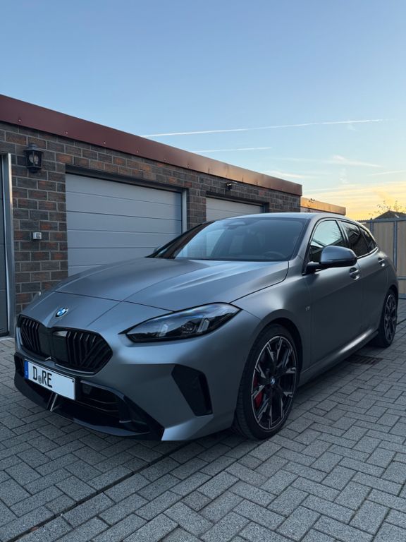 Image of BMW 120