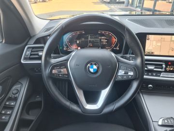 BMW 318 - 12