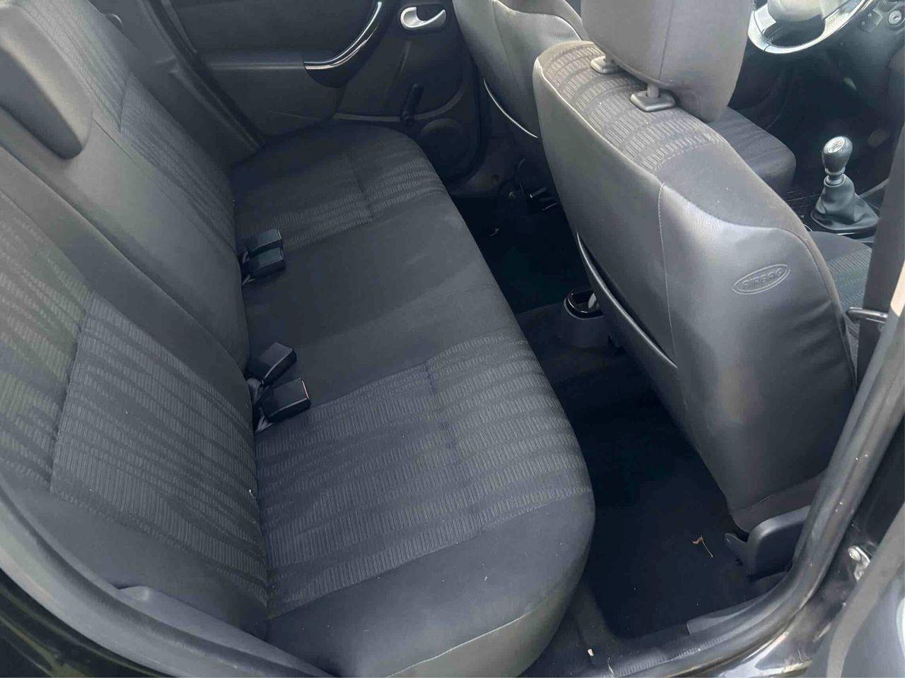 Dacia Duster 2011 — photo 14
