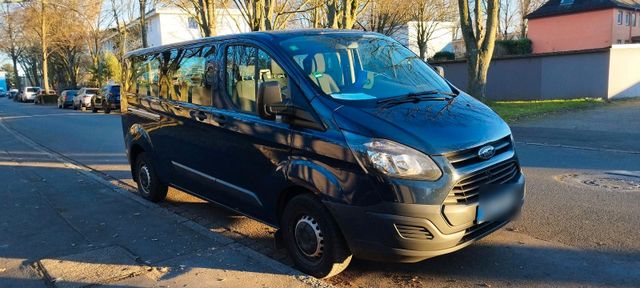 Ford transit custom 9 sitzer