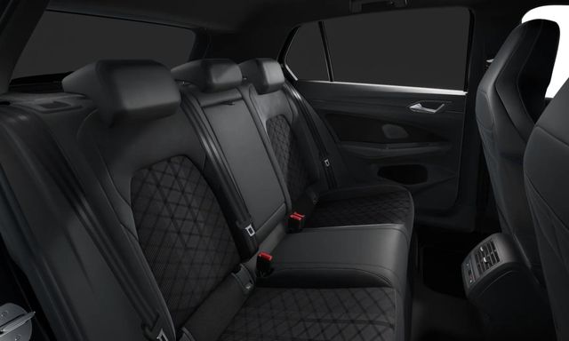 Volkswagen Golf VIII 1.5TSI R-Line Black Style StdHz Pano H