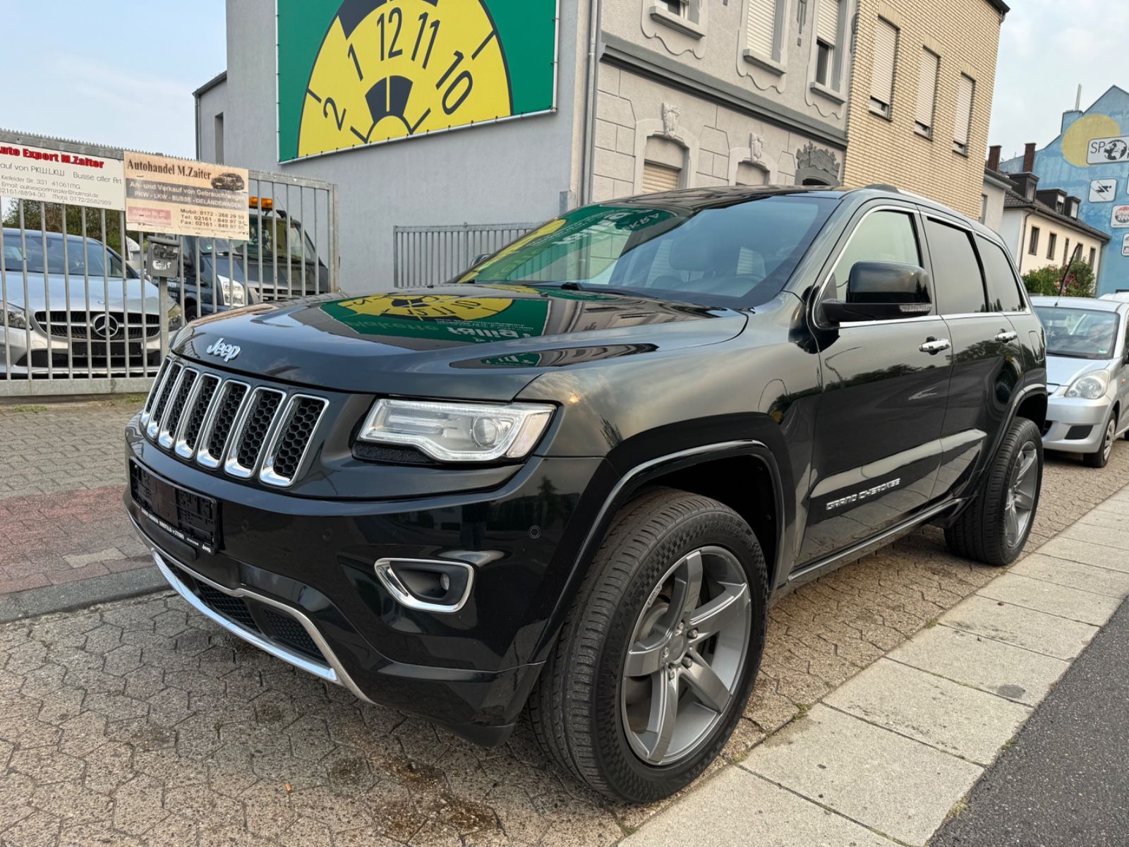 Jeep Grand Cherokee - 1
