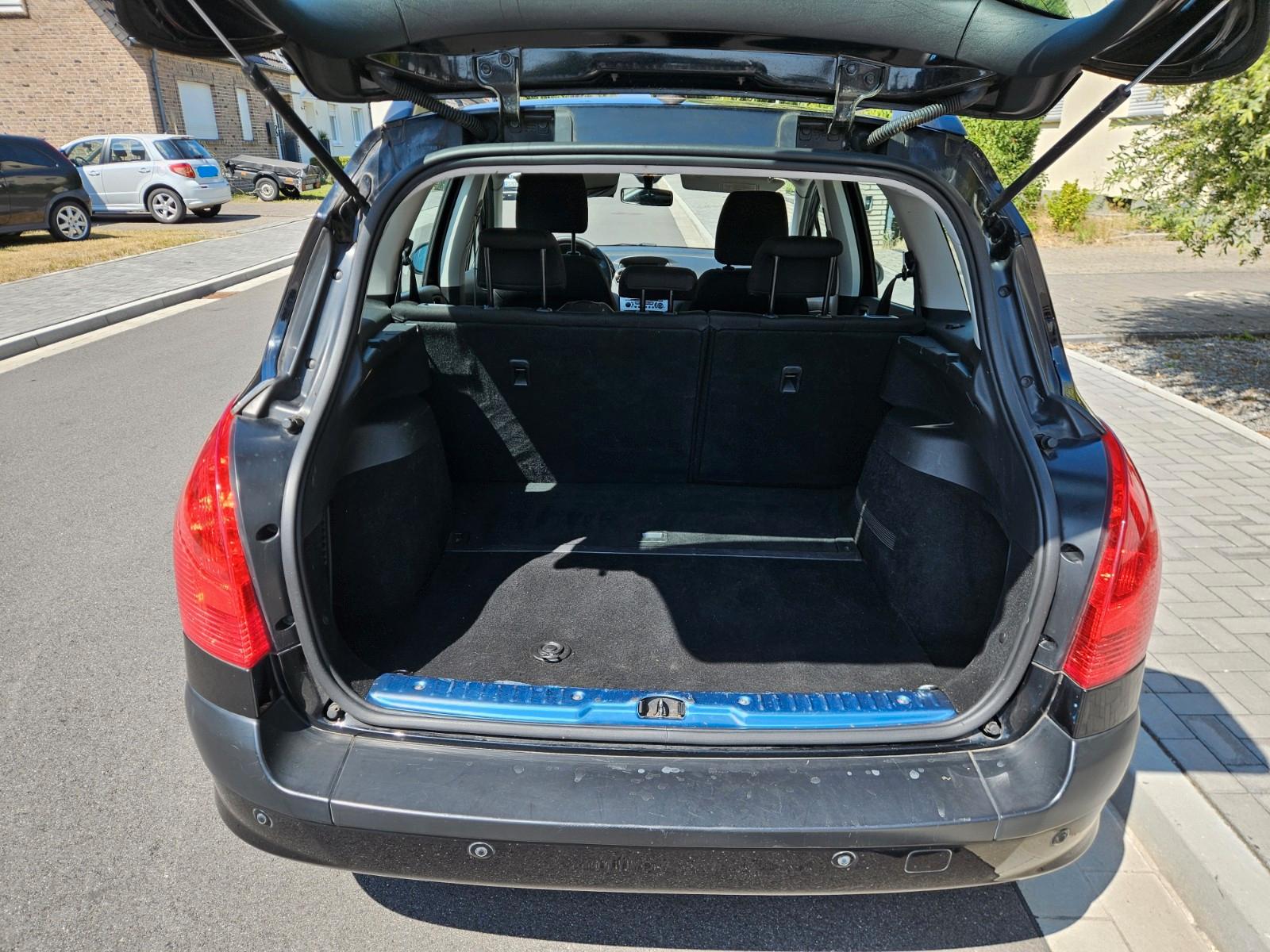 Peugeot 308 2010 — engine 1.598 cm³, 120 HP (88kW)