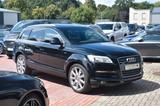 Audi Q7 3.0 TDI quattro S-LINE *PANO *AHK *SHZ *XENON - Audi Q7 aus 2008: Line