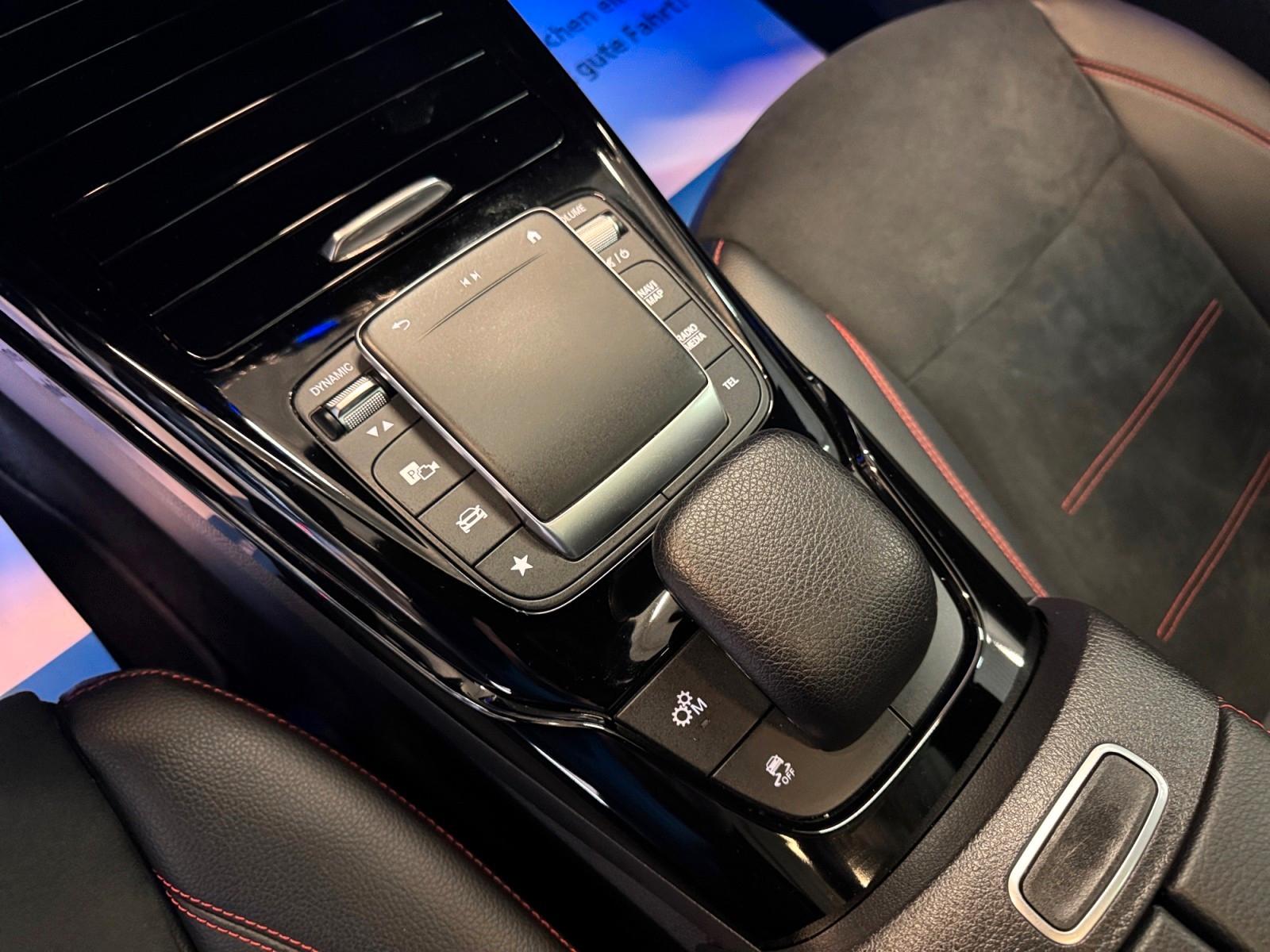 Mercedes-Benz CLA 4MATIC Coupé / Pano / LED, миниатюра 24