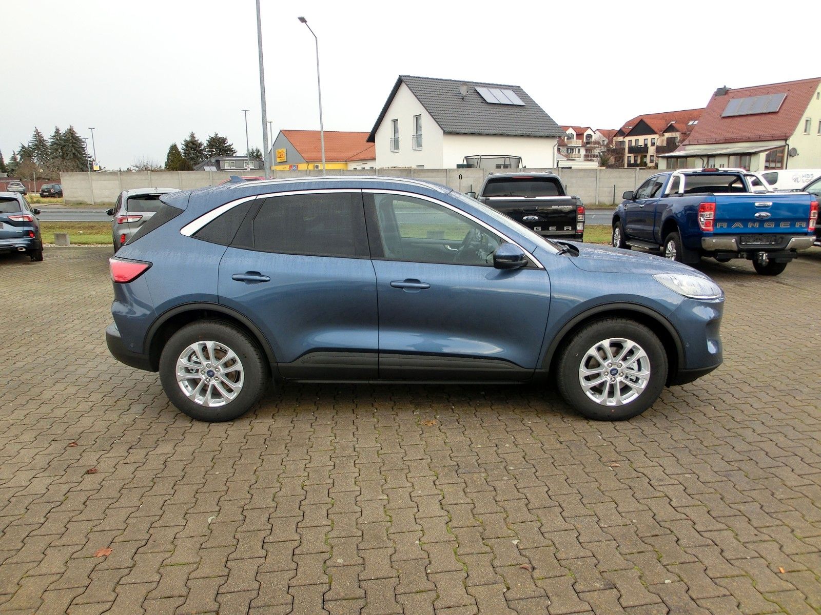 Fahrzeugabbildung Ford Kuga Titanium X *Automatik*LED*Key-Free*Kamera*