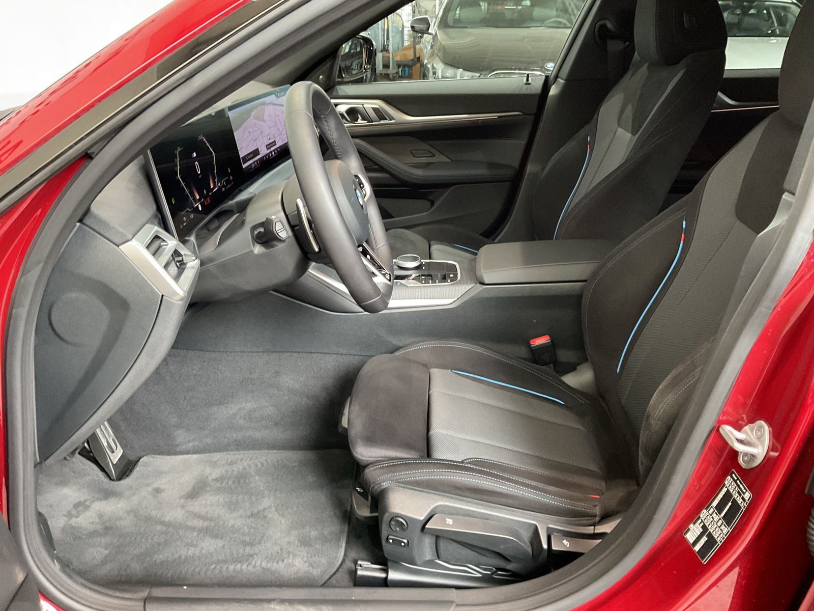 Fahrzeugabbildung BMW 420i Gran Coupé M Sportpaket HK HiFi AHK