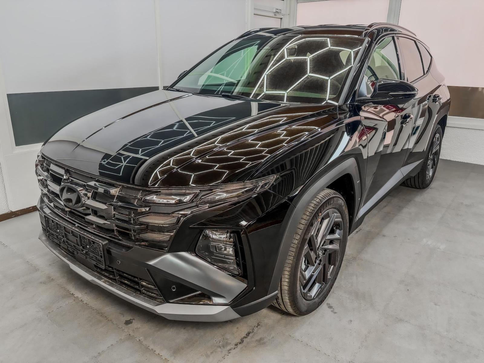 Hyundai TUCSON PREMIUM DCT BLACK LINE ACC 1.6 T-GDi L...
