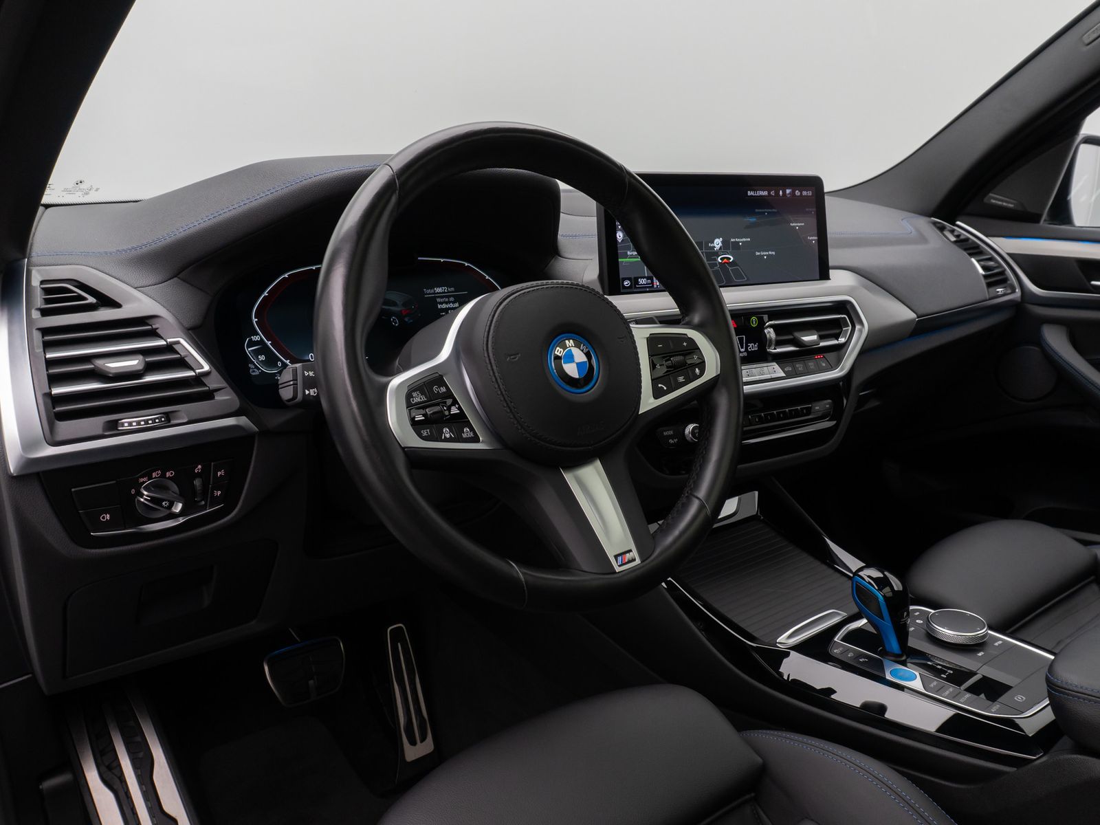 Fahrzeugabbildung BMW iX3 Impressive 360° HUD DAB H/K HUD AHK Panorama