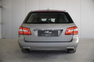 Mercedes E 200 - 7