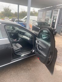 Mercedes E 250 - 8