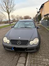 Mercedes-Benz Mercedes C230 Kompressor - Mercedes-Benz C 230: Coupe