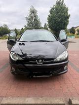 Peugeot 206 1.4 Benzin - gebrauchte Peugeot 206 aus dem Jahr 2008