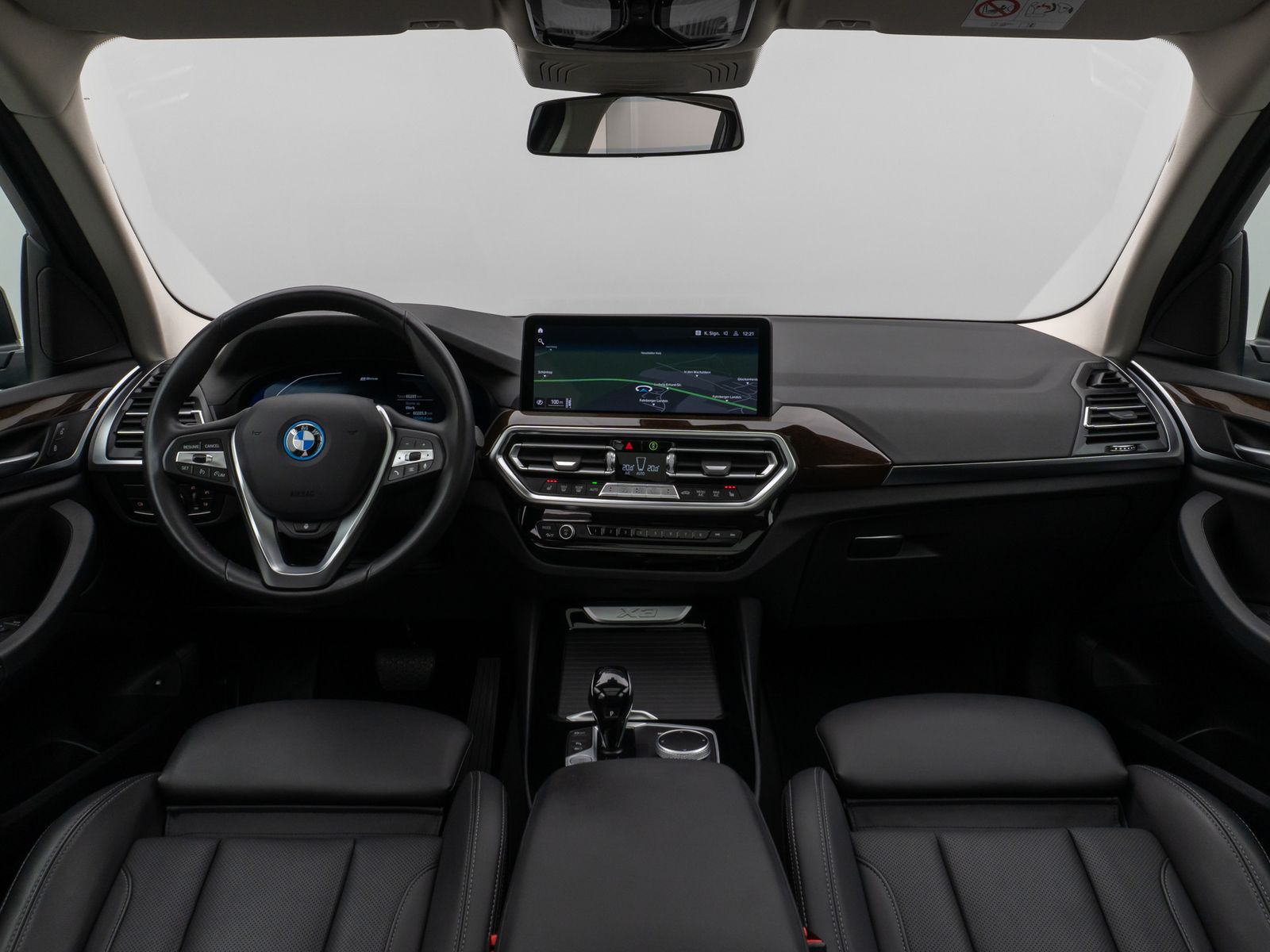 Fahrzeugabbildung BMW X3 xD30e Panorama Kamera Laser HUD DAB HiFi 18"