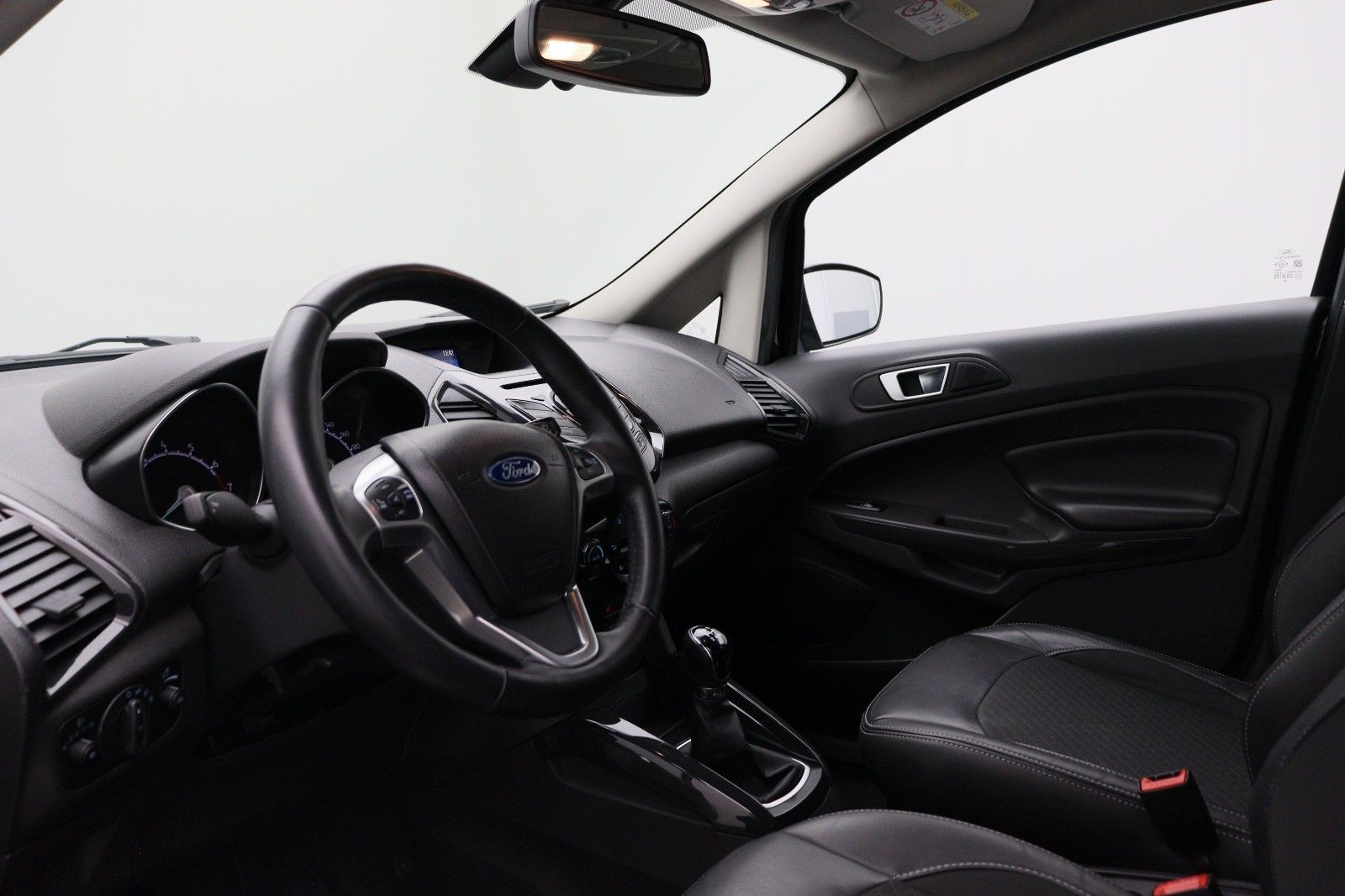 Fahrzeugabbildung Ford EcoSport 1.0 Titanium PDC TEMPO SHZ