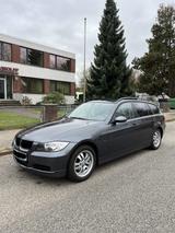 BMW E91 318i - BMW 318 aus 2006: Kombi