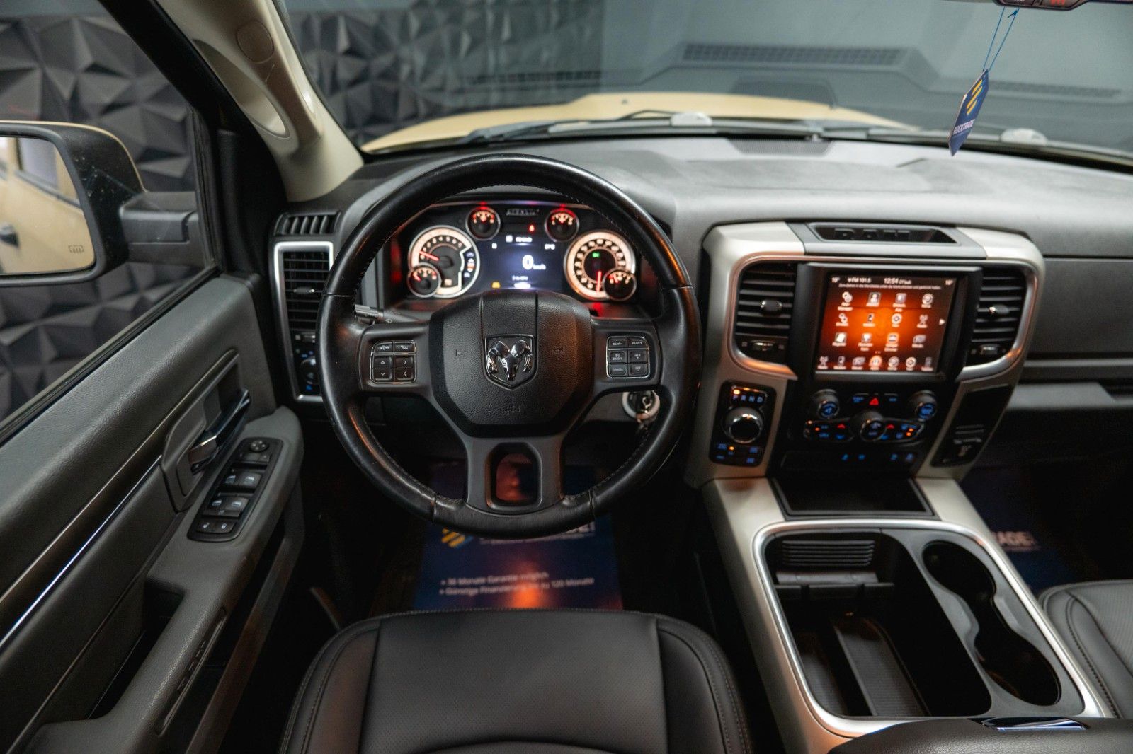 Fahrzeugabbildung Dodge RAM 5.7 V8 HEMI 4x4 OFFROAD RAPTOR LONGBED 19%