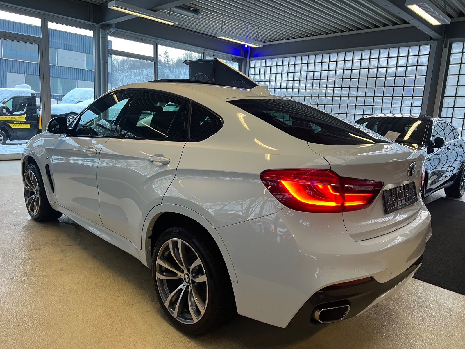 Fahrzeugabbildung BMW X6 xDrive 40 d M Sport Paket *Soft*Schiebedach*