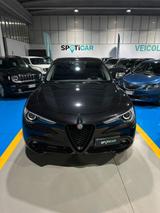 Alfa Romeo Stelvio 2.2 Turbodiesel 180 CV AT8 Q4 - Alfa Romeo Stelvio Kombi Gebrauchtwagen