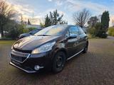 Peugeot 208 1.6 VTi 120PS PANO ALUFELGEN TOP