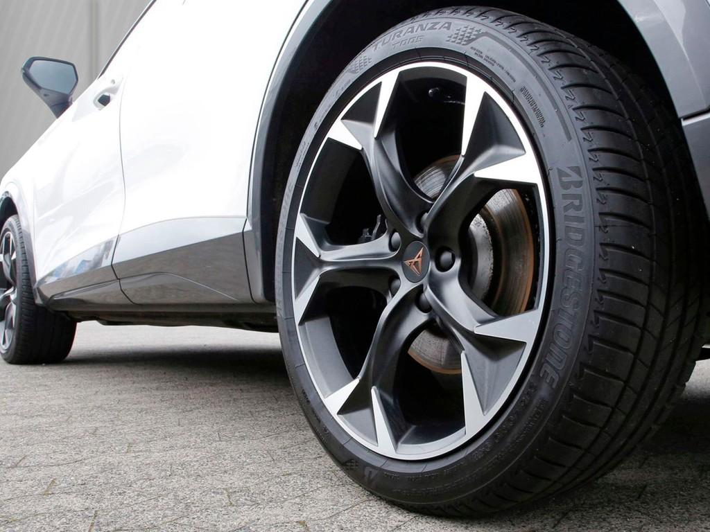 Cupra Formentor VZ 2.0 TSI 19" ACC Navi Full Link, миниатюра 4