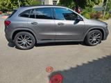 Mercedes-Benz GLA 220 d 4MATIC Panorama Burmester 360` - gebrauchte Mercedes-Benz GLA 220 aus dem Jahr 2021