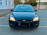 Ford Focus 1.6 Kombi *AHK Klimaanlage* - Ford Focus aus 2007: Kombi