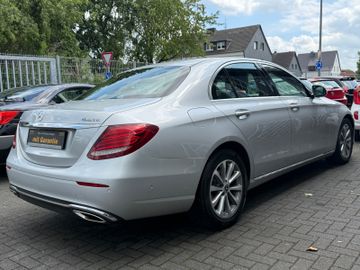 Mercedes E 200 - 5