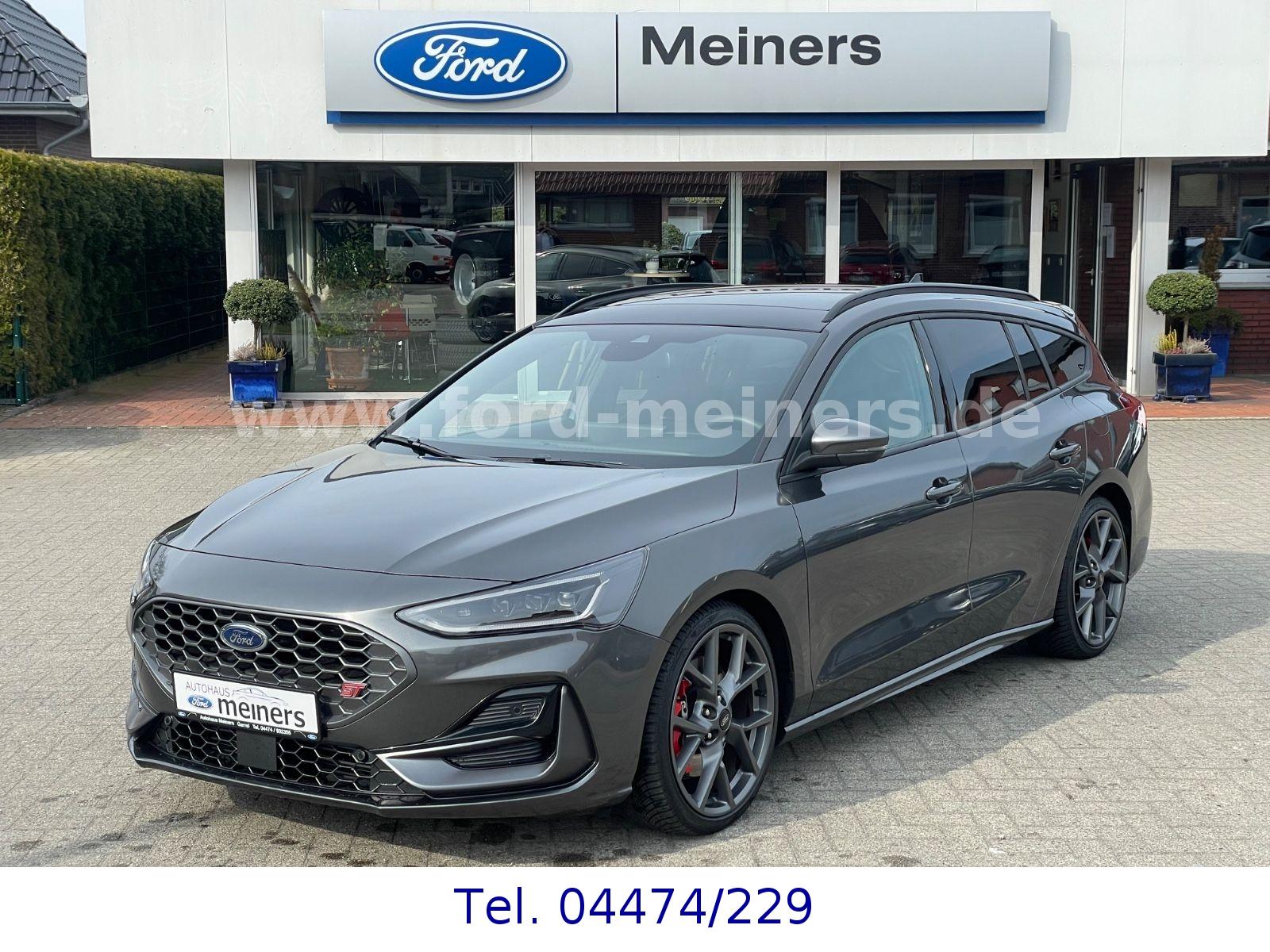 Ford Focus Turn. ST X Automatik *Pano/eHeck/Matrix++*