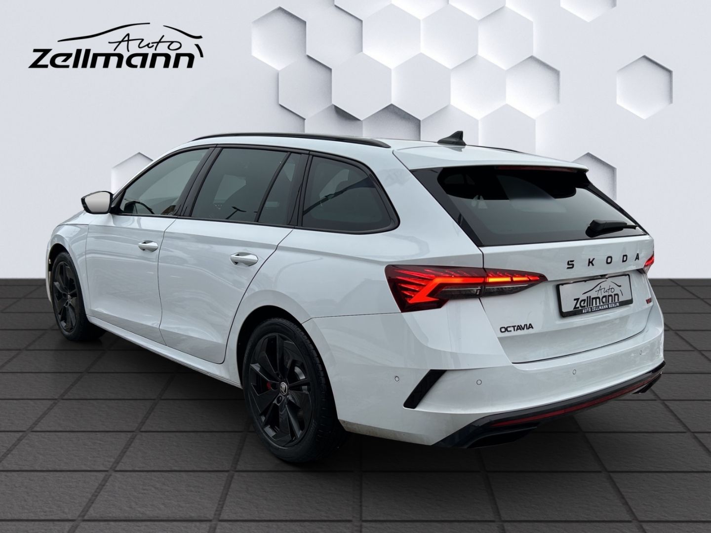 Octavia 2.0TSI 195 kW Combi RS DSG PanoDach HuD