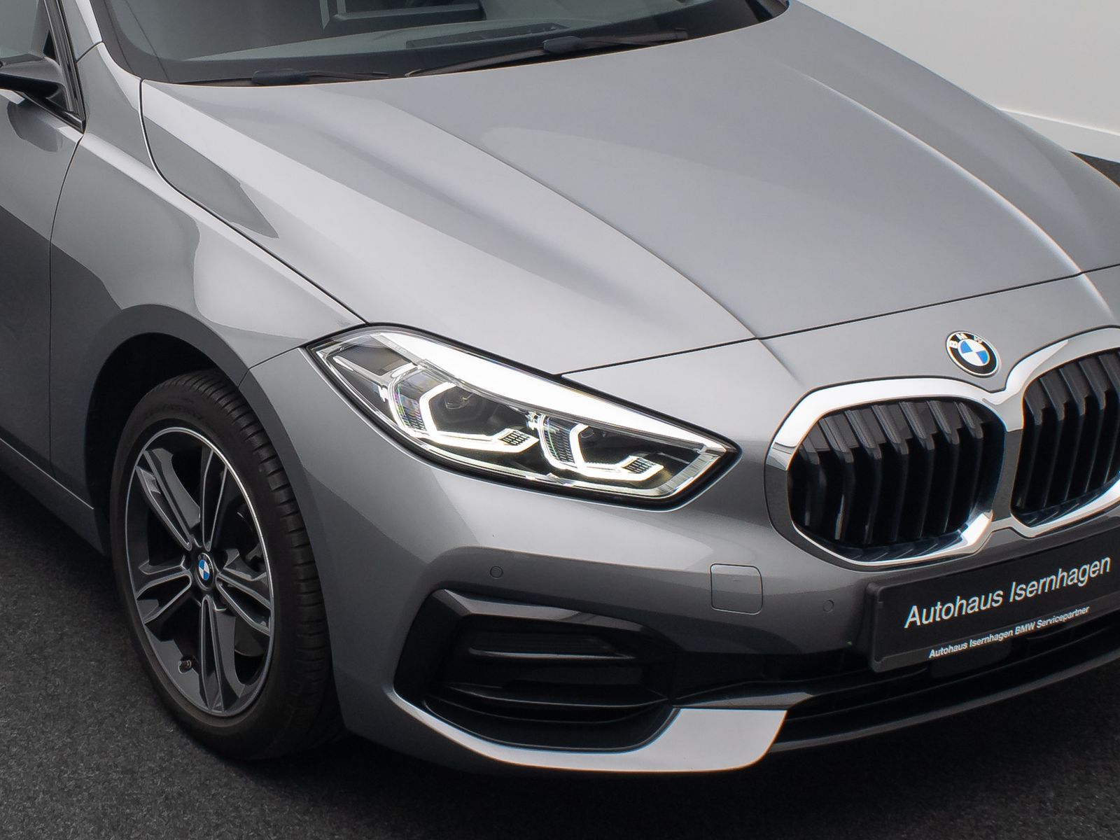 Fahrzeugabbildung BMW 118i Sport Line DAB CockPitPr PDC Fernlichtassis