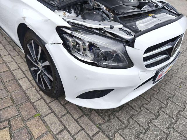 MERCEDES-BENZ C 300 — Foto 3