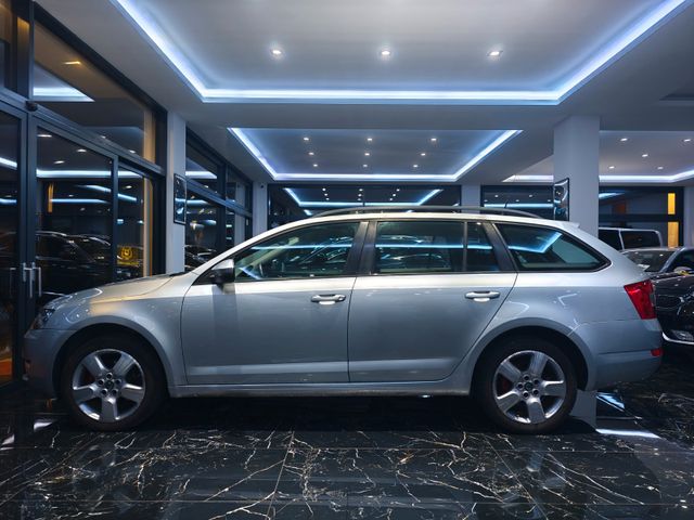 Skoda Octavia Combi Ambition 4x4 Allrad AHK