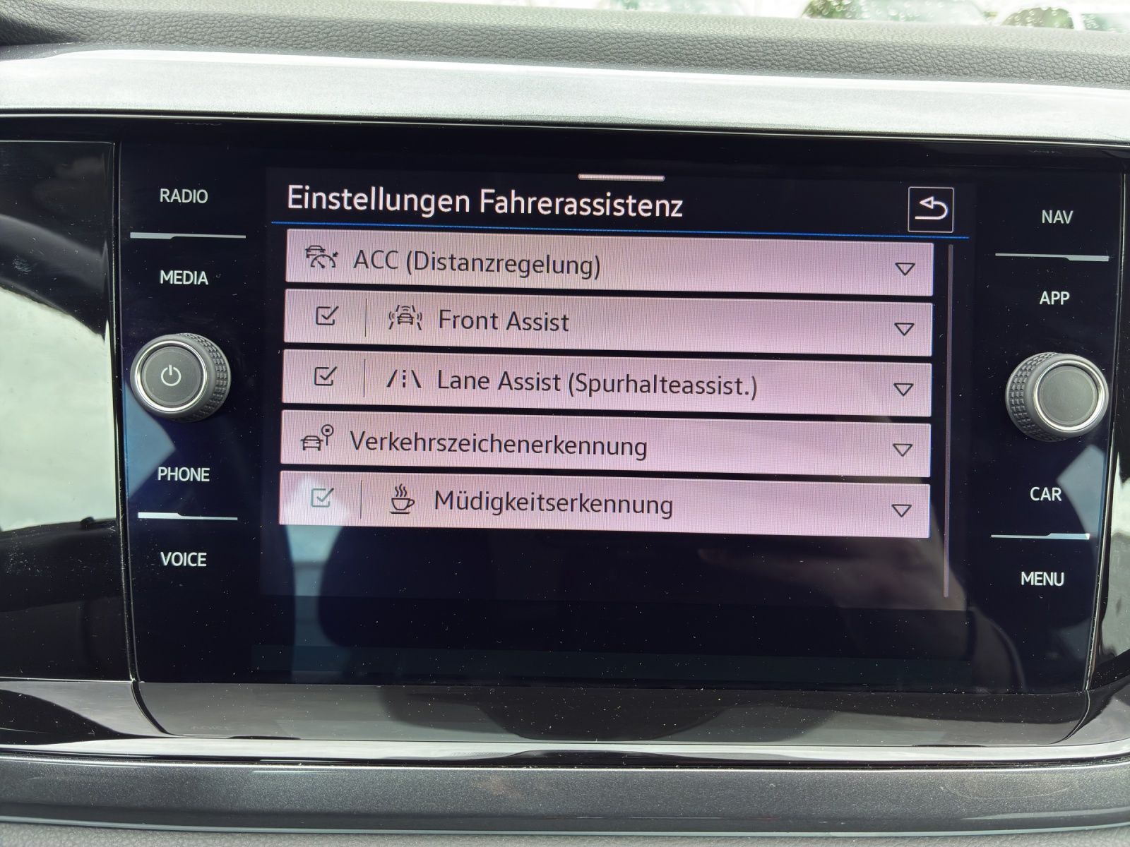 Fahrzeugabbildung Volkswagen Polo TSI Style IQ.Light Navi ACC SHZ App-Connect