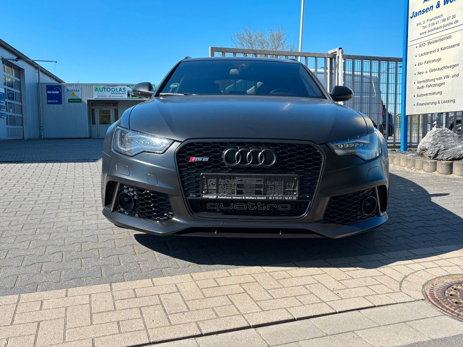 Audi RS 6 Avant 4.0 TFSI quattro Black MATT Akrapovic