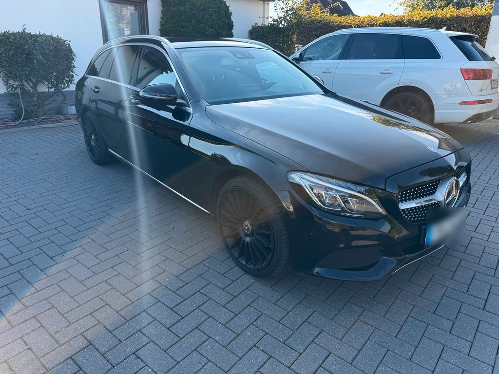 Image of Mercedes-Benz C 220