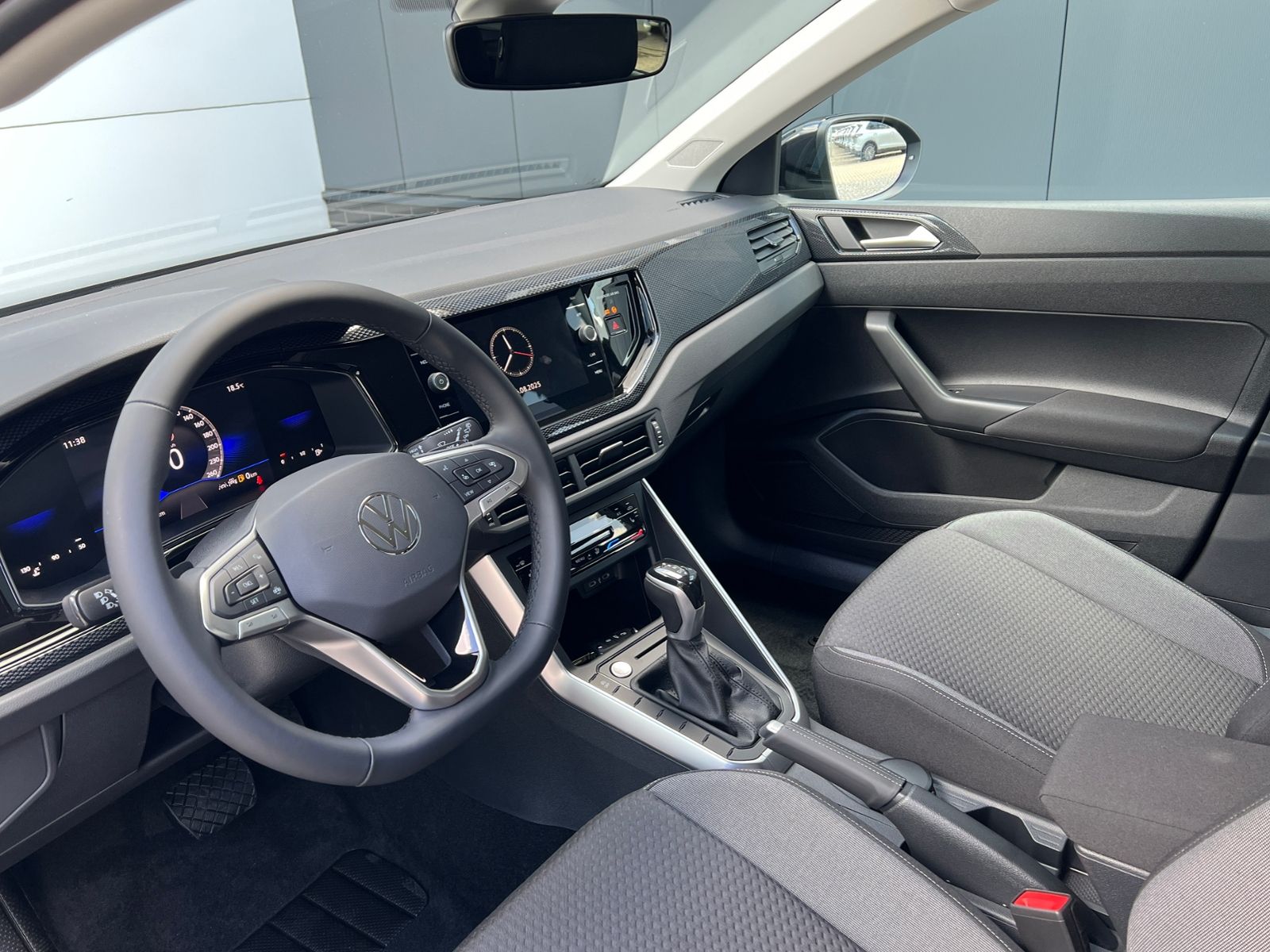 Fahrzeugabbildung Volkswagen Taigo Life 1.0 TSI DSG *IQ.Light, Ready2Discover