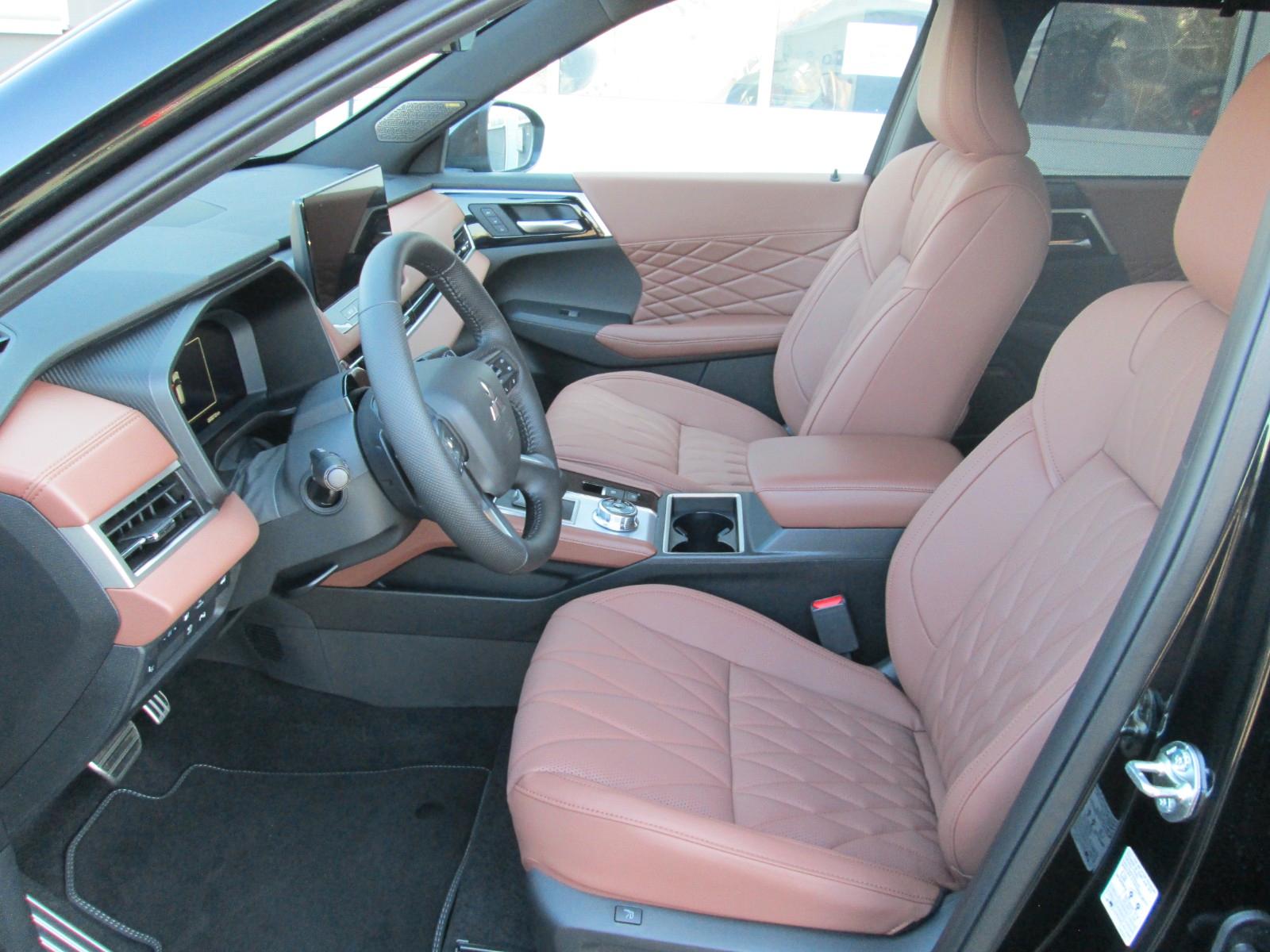 Mitsubishi Outlander 2.4 PHEV  Top Luxury