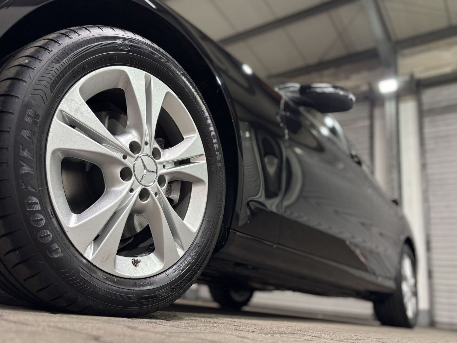 Fahrzeugabbildung Mercedes-Benz C 220 T d #LED-Multi-Beam#Kamera#AHK