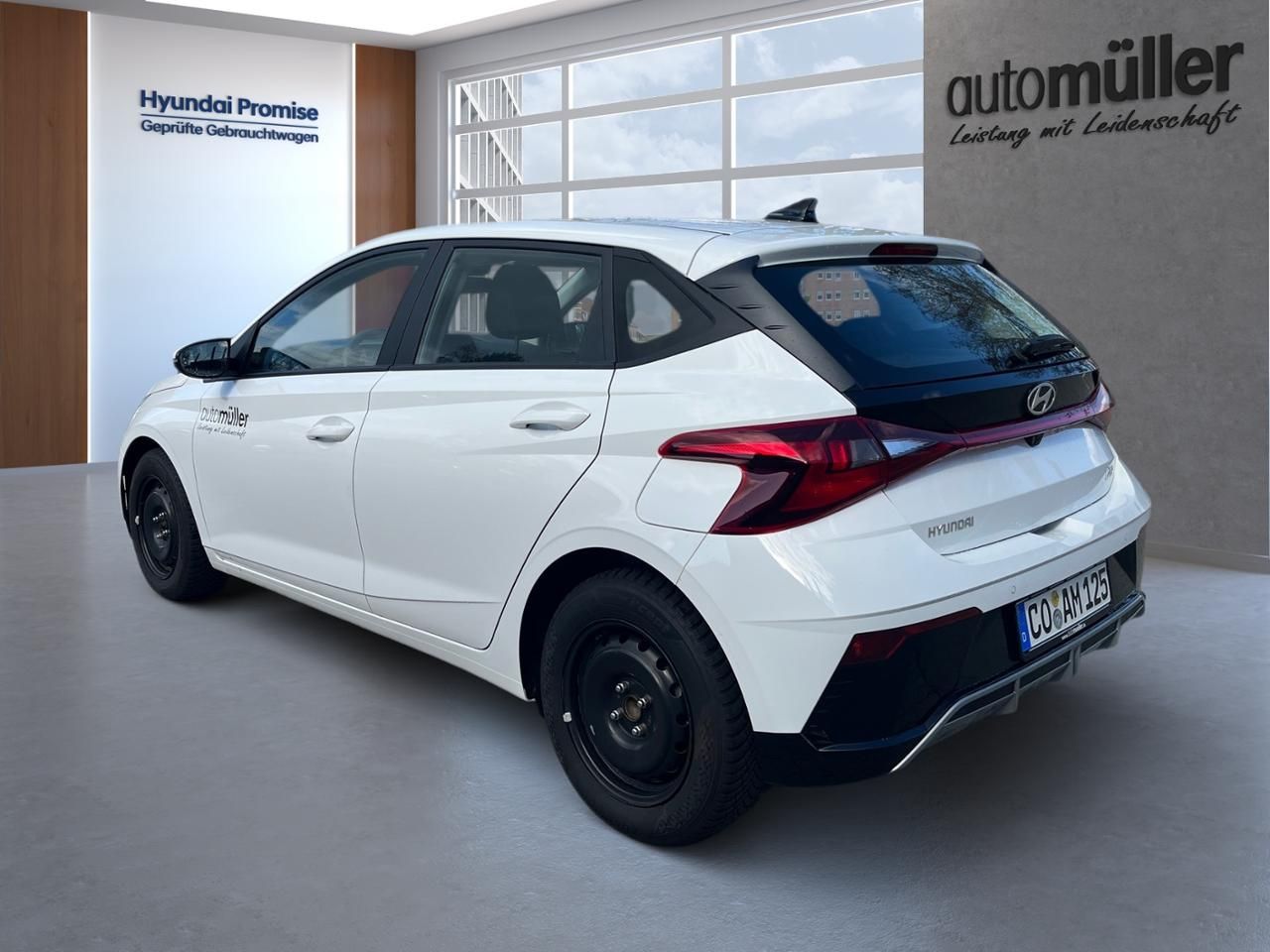 Fahrzeugabbildung Hyundai i20 TREND Fernlichtass. Kam. LM Navi PDC SHZ