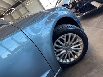 Audi A3 ambiente *BI-XENON*NAVI*TEMPOMAT*SZHZ*KLIMA*