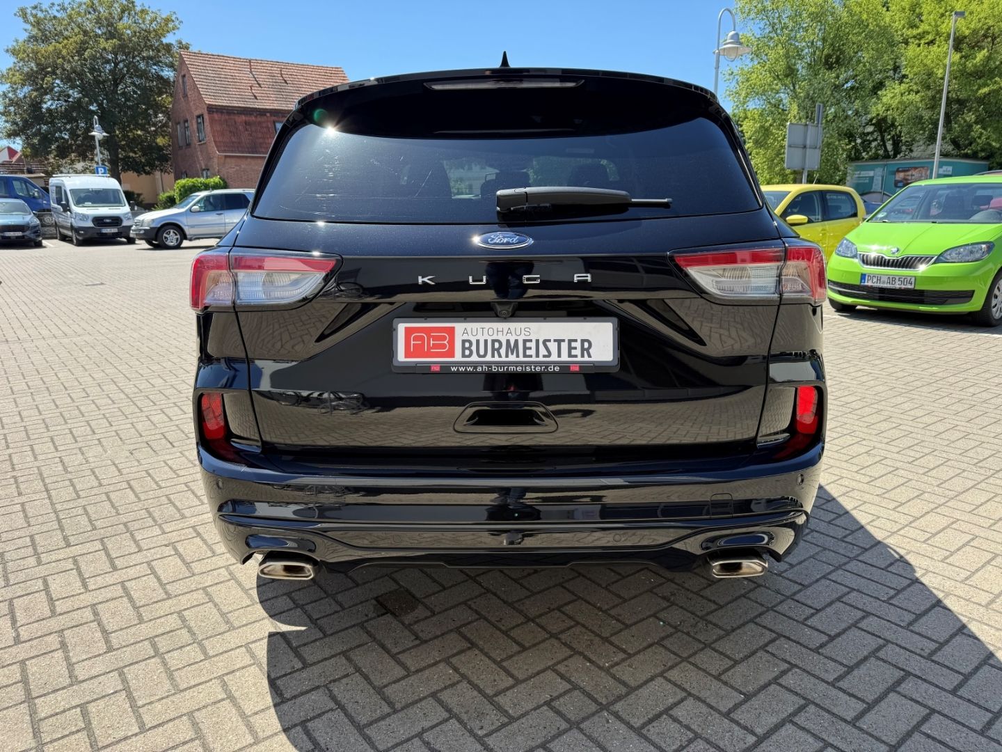 Fahrzeugabbildung Ford Kuga ST-Line X ACC LED Pano RFK Navi B&O AHK TWA