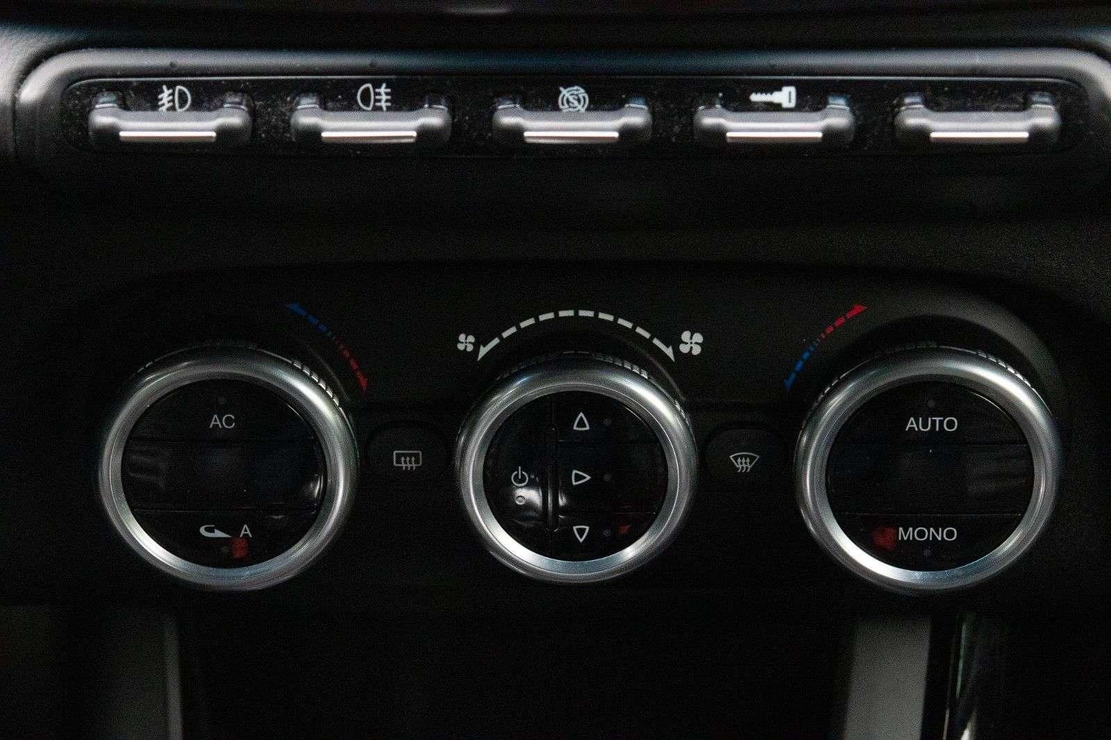 Fahrzeugabbildung Alfa Romeo Giulietta 1.4TB Turismo Navi*1Hd*Temp*Sitzhzg