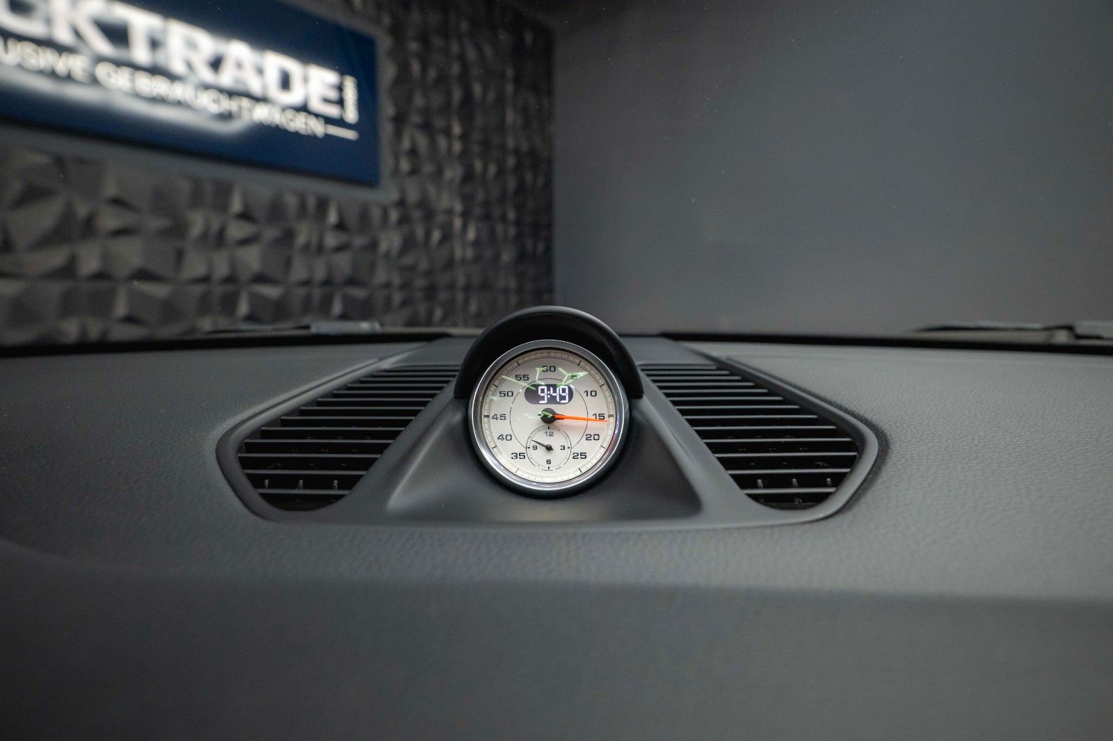 Fahrzeugabbildung Porsche 991 911 Carrera S GTS Black Design Chrono *Pano*